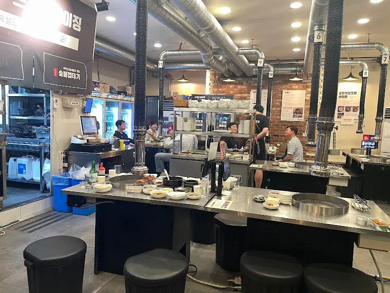 식당 내부 전경