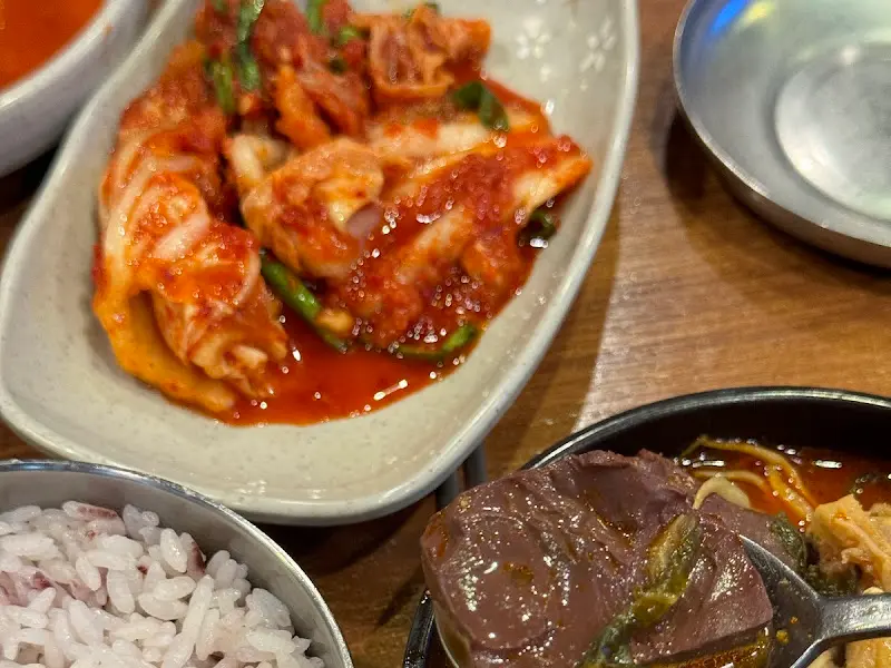 우곱탕과 깍두기의 조화