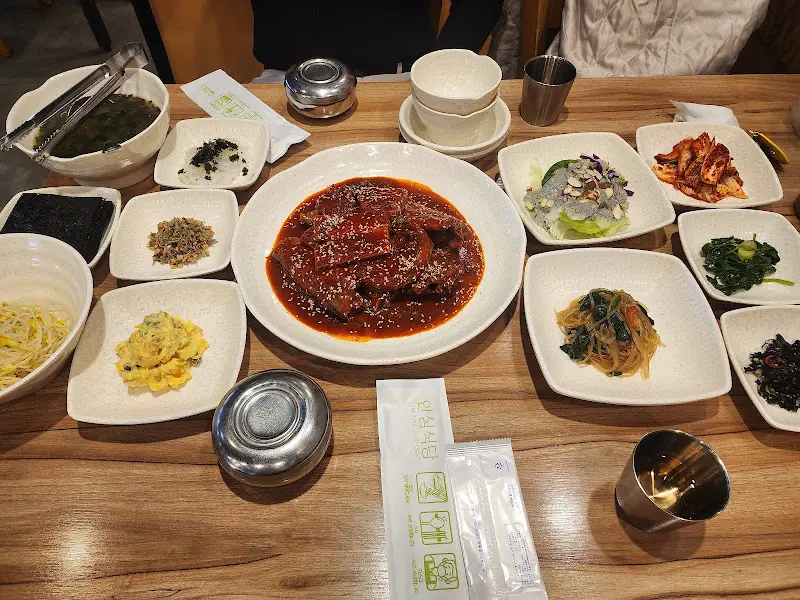 테이블 전체 샷