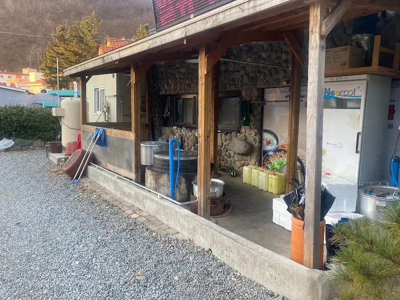 식당 외부 풍경