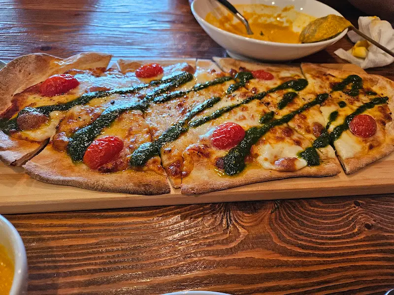 애플망고 새우 피자