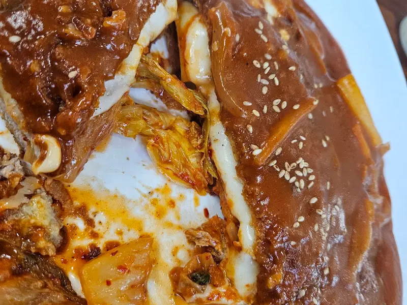 김치치즈돈까스 단면