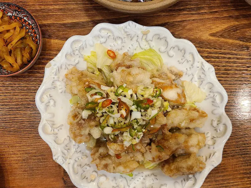 푸짐한 갈비 튀김 한 상