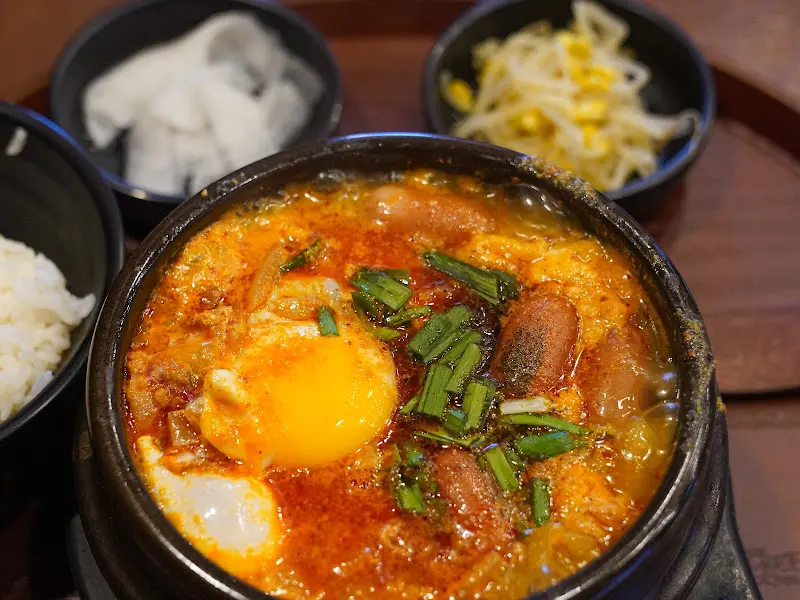 계란이 들어간 쫄면순두부