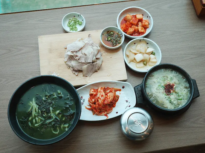 푸짐한 한 상 차림