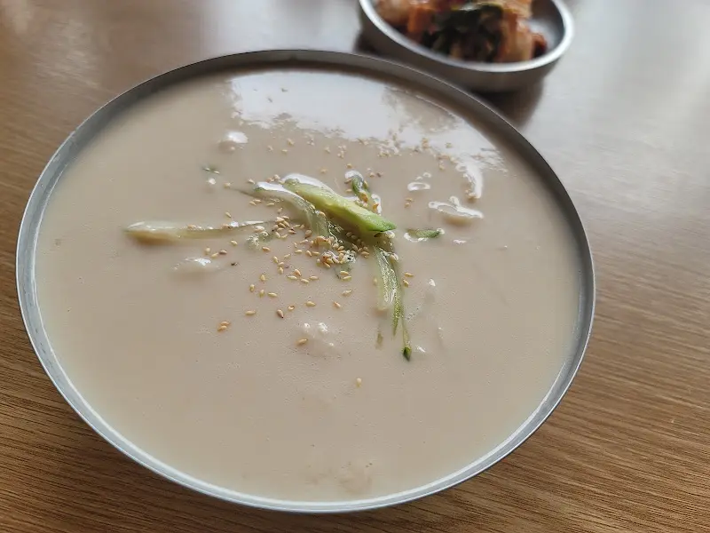 콩국수 근접샷