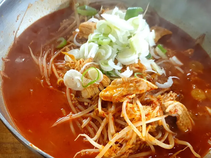 보기만 해도 얼큰함이 느껴지는 닭개장