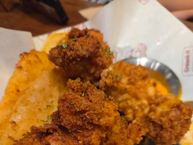 크런치한 식감이 살아있는 치킨