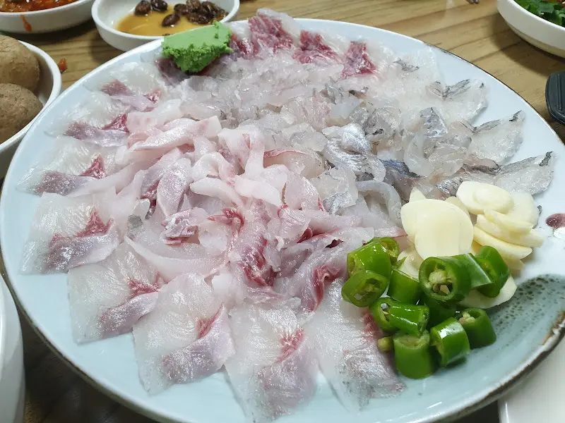 가성비 최고의 모듬회