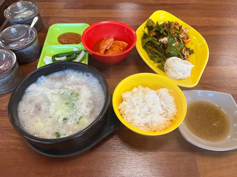 순례국밥 한상차림