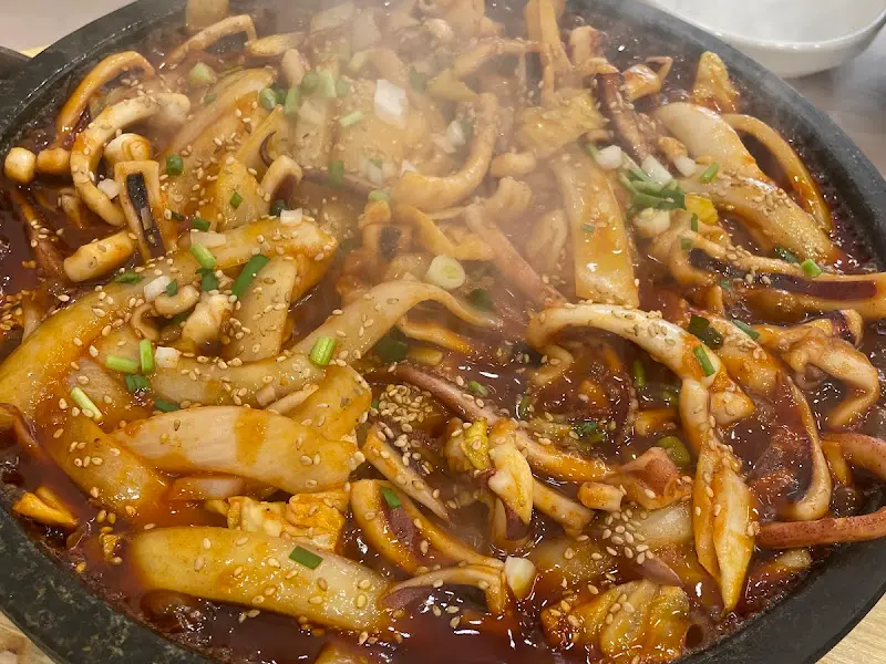 철판 오징어 볶음