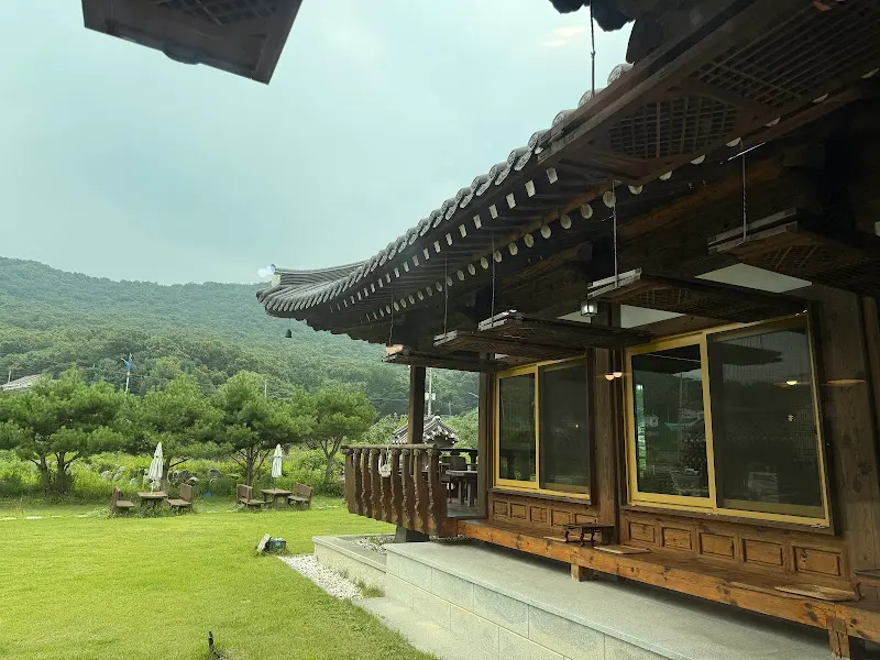 카페 외부 좌석