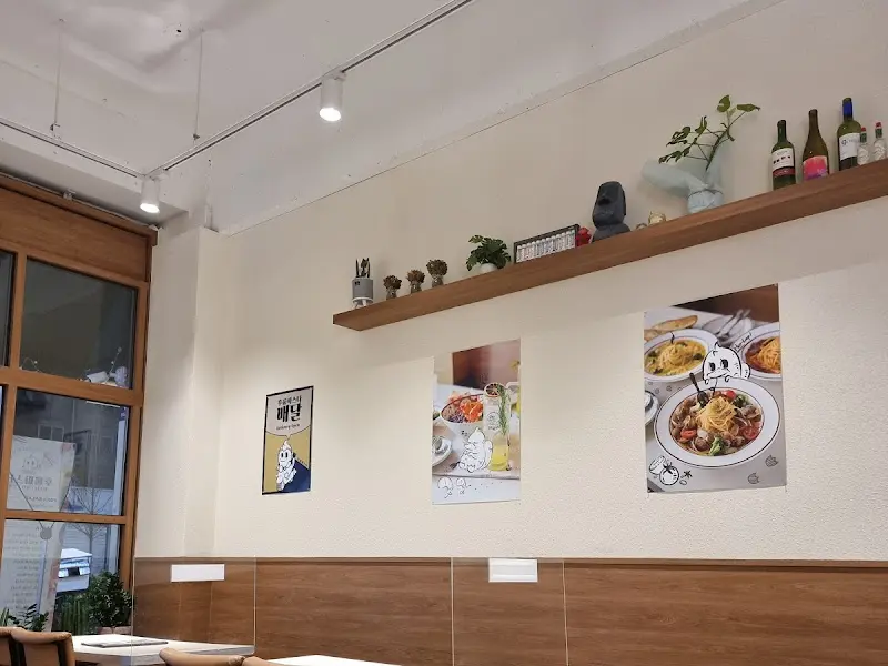 매장 내부 인테리어