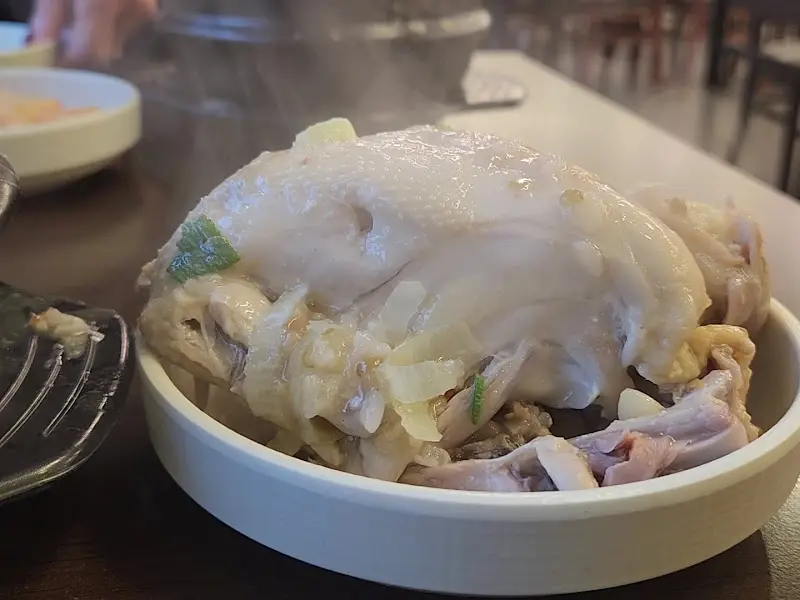 갈비탕 속 푸짐한 갈비