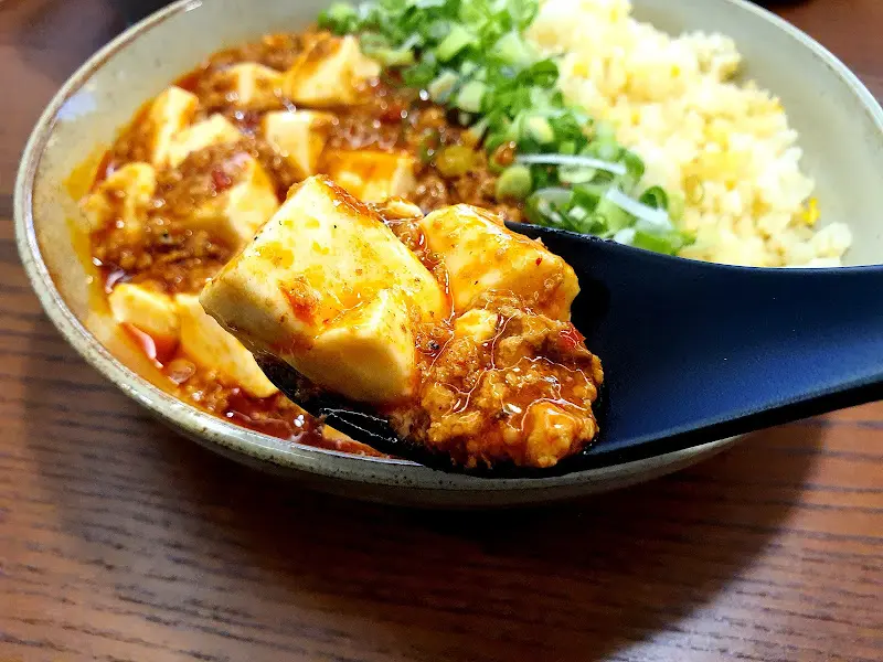 청화원 창가 좌석