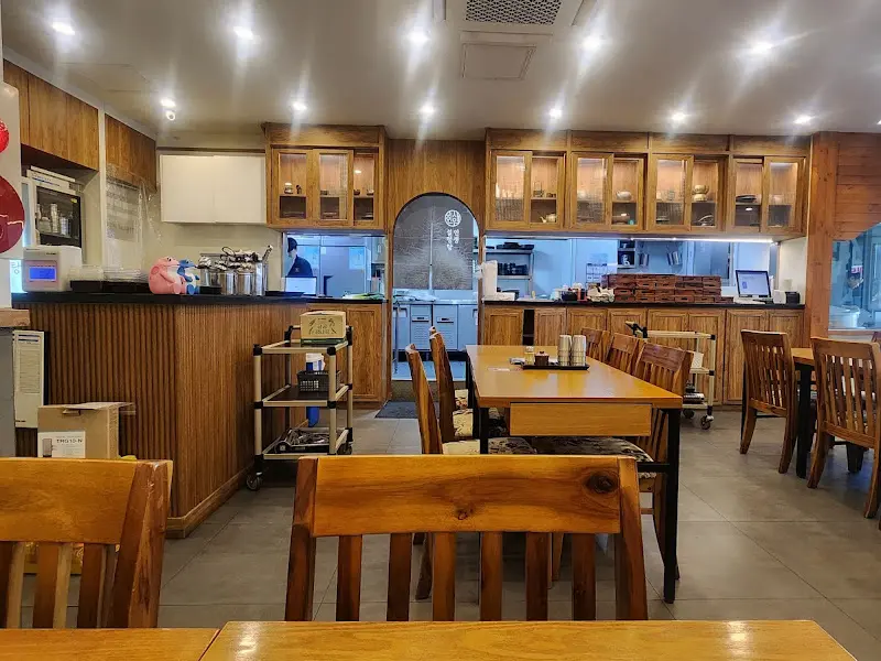 깔끔한 내부 인테리어