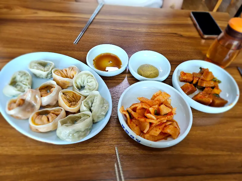 봉숙이 물냉면 한 상 차림