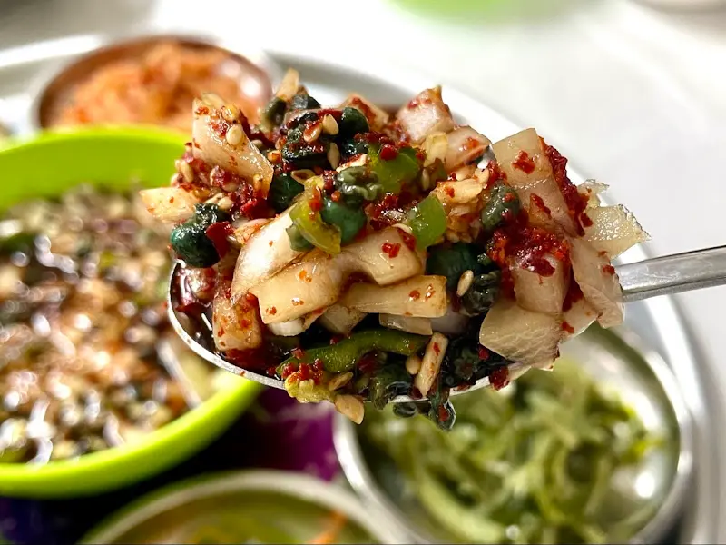 다슬기 양념장 비빔밥