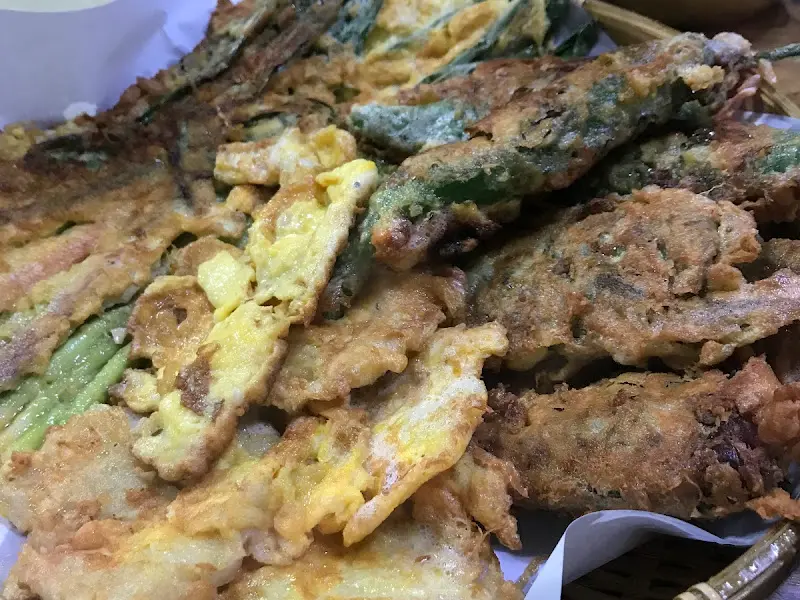 푸짐하게 담겨 나온 전