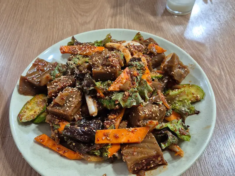 향긋한 도토리묵