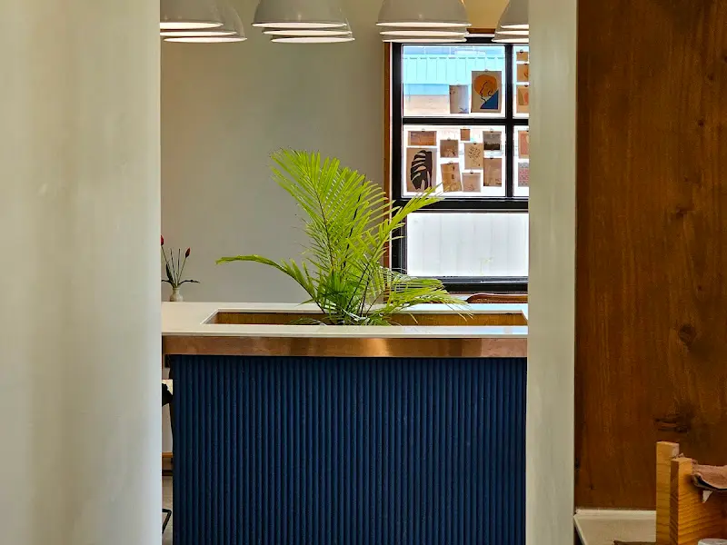 카페 내부 조명