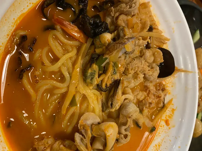 차돌 짬뽕의 푸짐한 비주얼