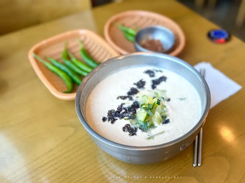 콩국수와 밑반찬