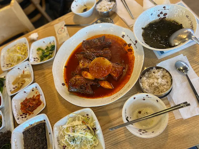 바다향 왕코다리 코다리찜과 밑반찬
