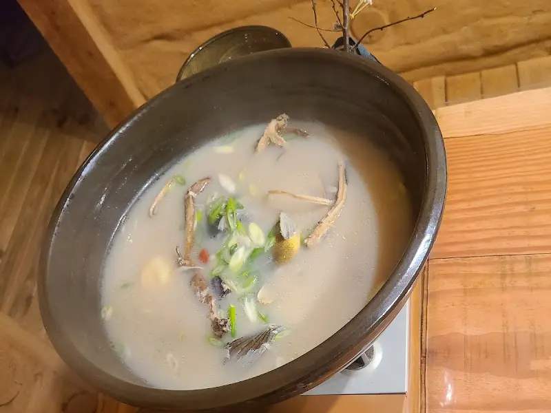 전영진 어가의 향어백숙