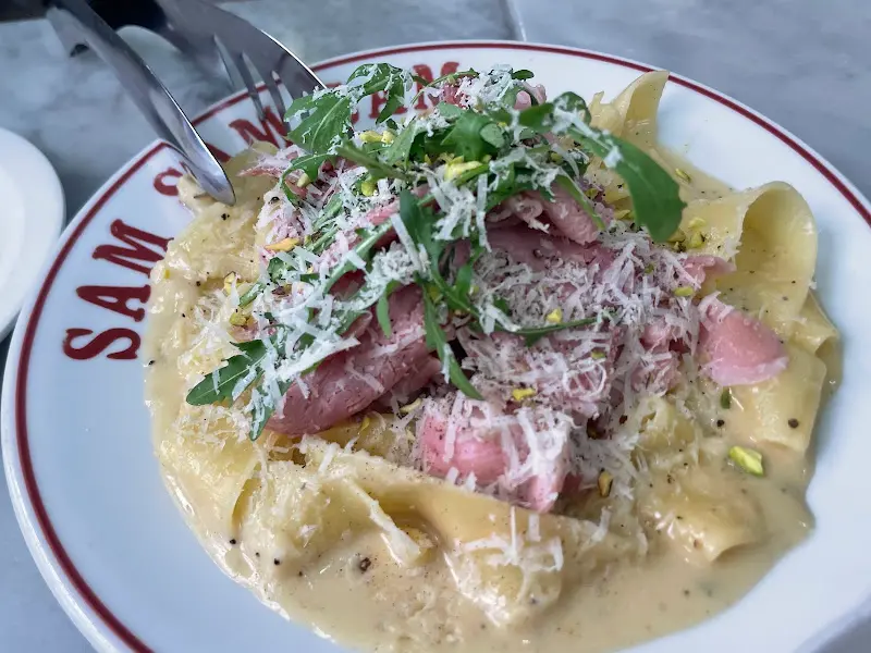 잠봉뵈르 파스타 확대샷