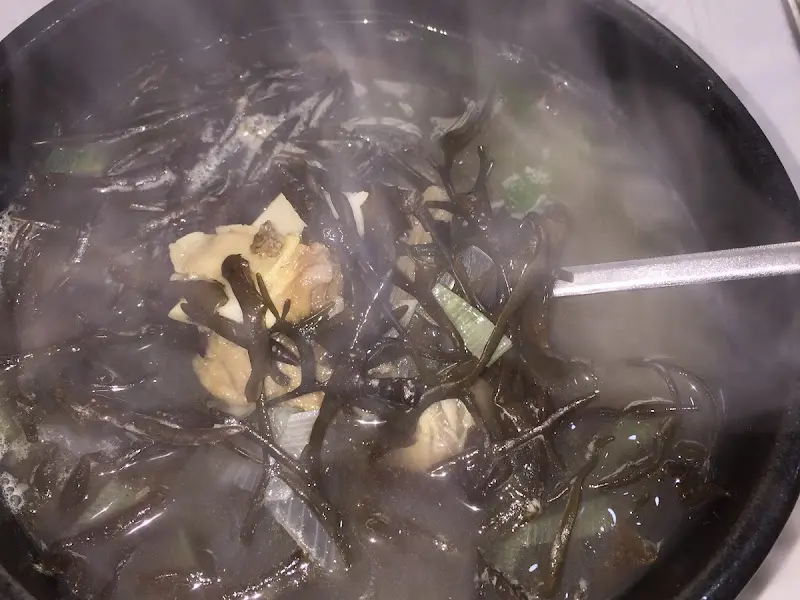 김이 모락모락 나는 뜸북국