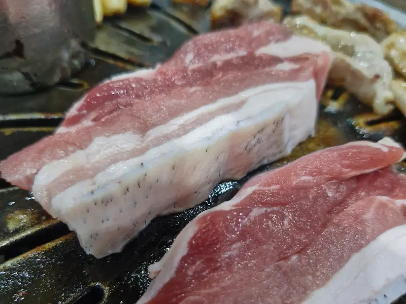 돼지 생갈비 근접샷