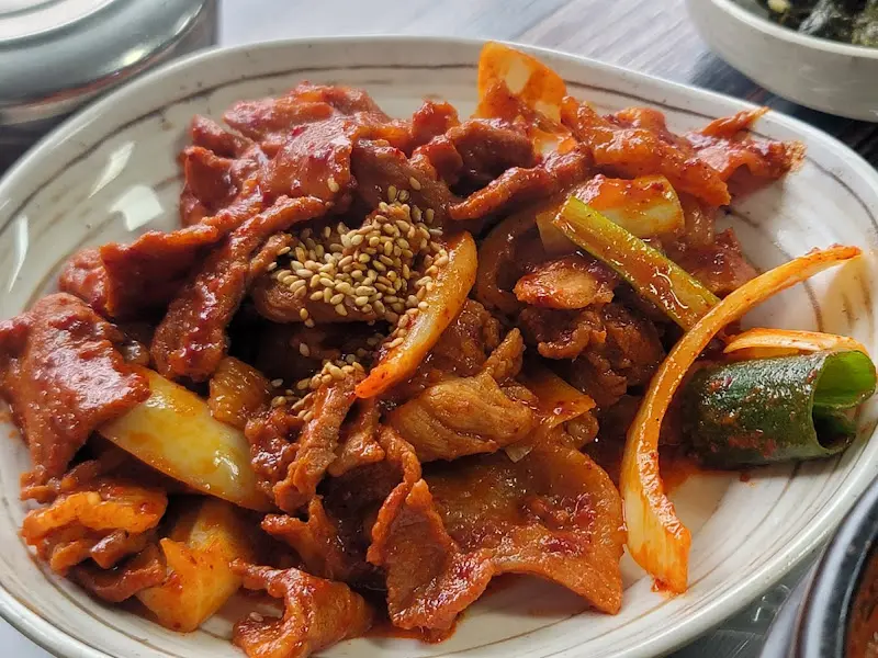 윤기가 흐르는 제육볶음