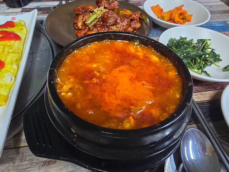 셀프 반찬 코너