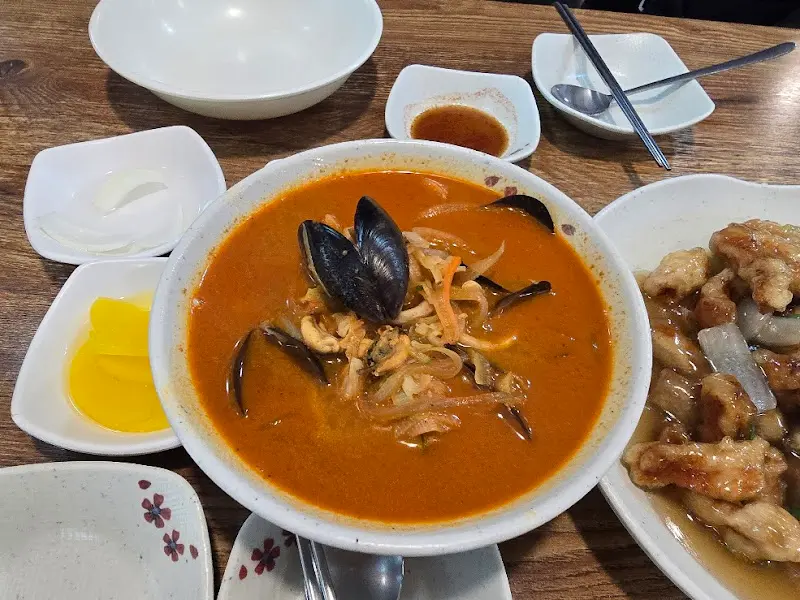 미미향 탕수육과 짬뽕밥