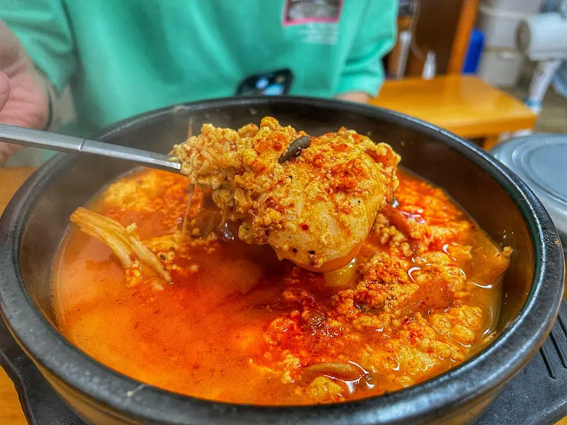 얼큰 순두부 한 스푼