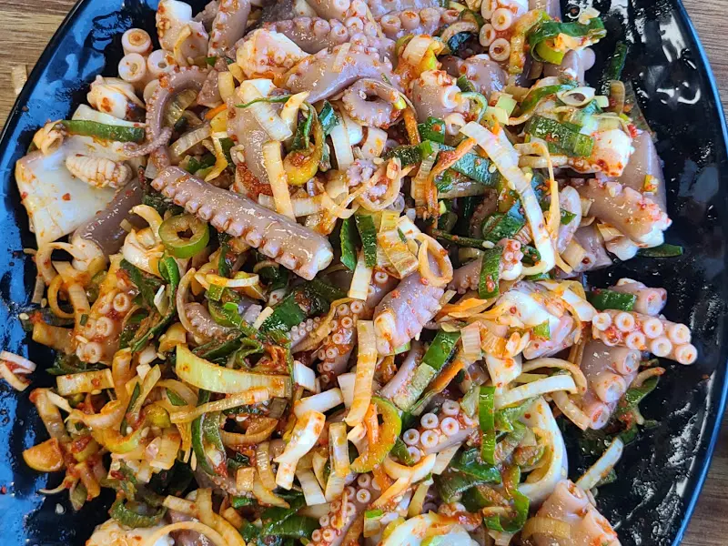 매콤한 낙지무침