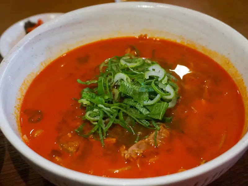 마라 탄탄면과 군만두