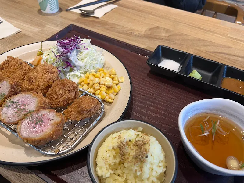 돈까스 한상차림