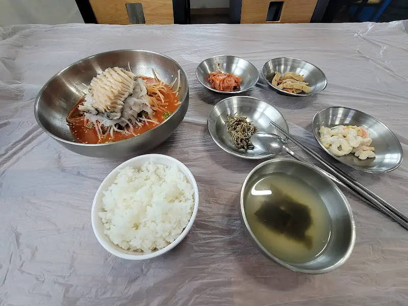 속초 물회 맛집 전복 가자미 물회