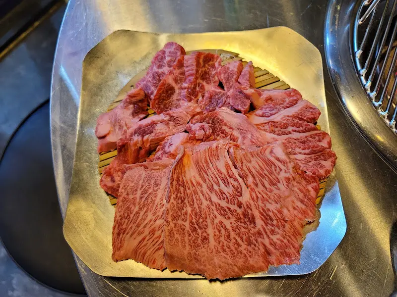 잘 구워진 한우