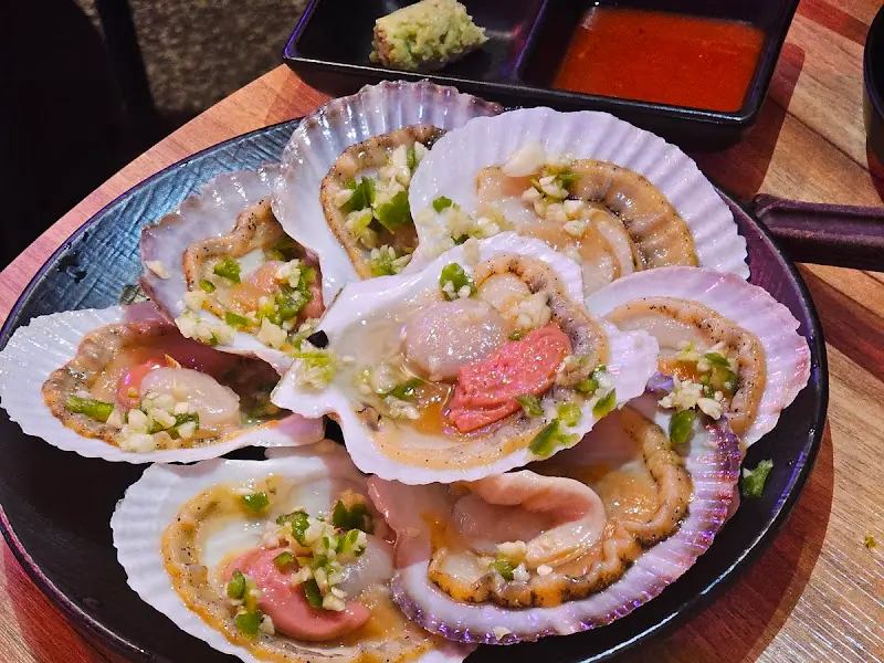 신선한 모듬회 한 상