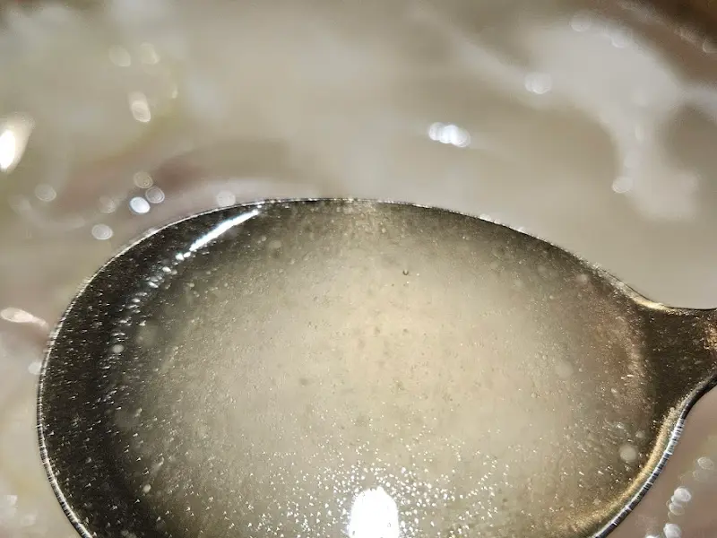 숟가락 위의 곰탕