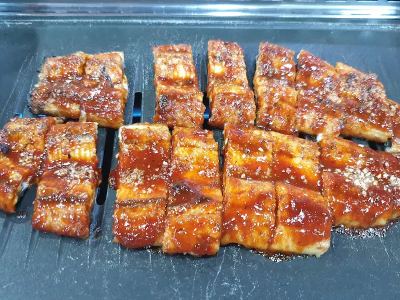 숯불 위 장어구이