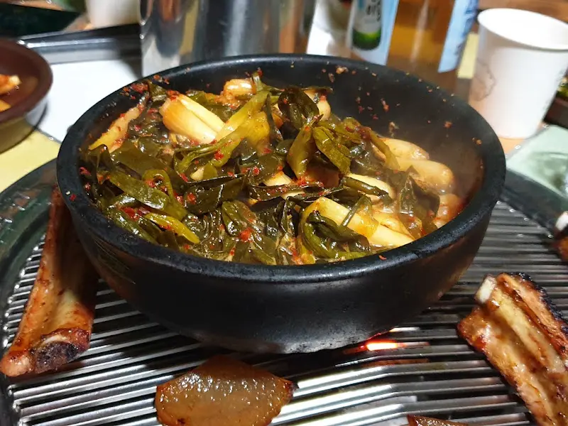 쪽갈비와 파김치찌개