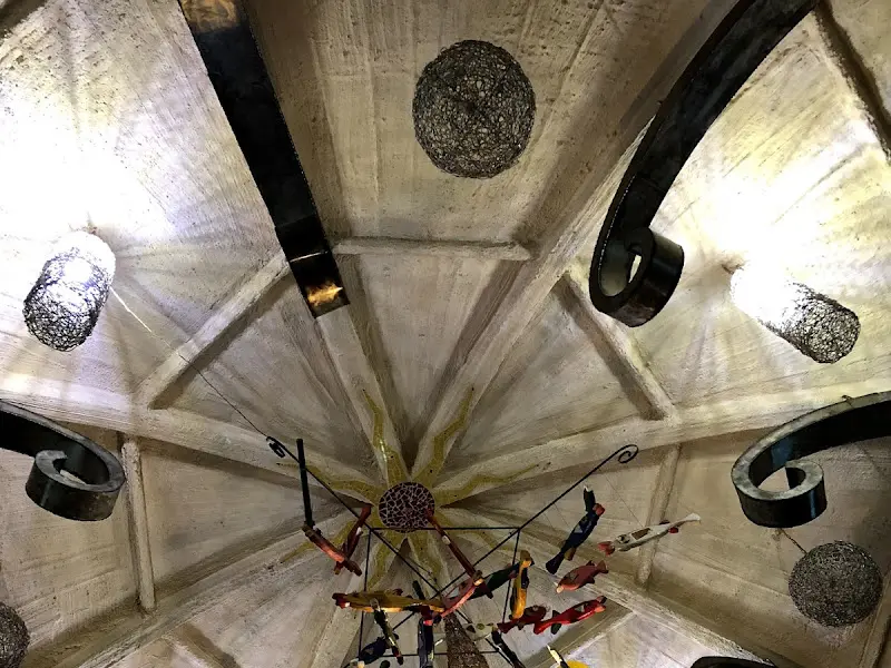 카페 내부 조형물