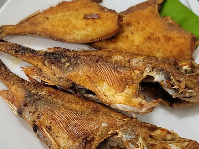 모듬생선구이정식 메인 메뉴인 가자미, 볼락 구이 클로즈업