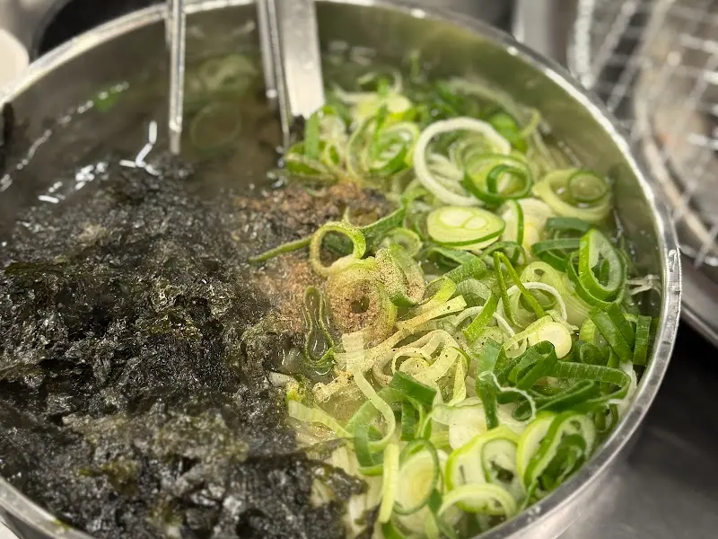 푸짐한 양의 잔치국수