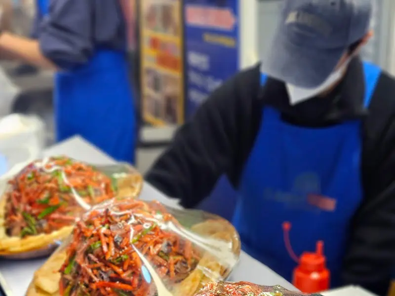 원조소문난무침회 가게 모습