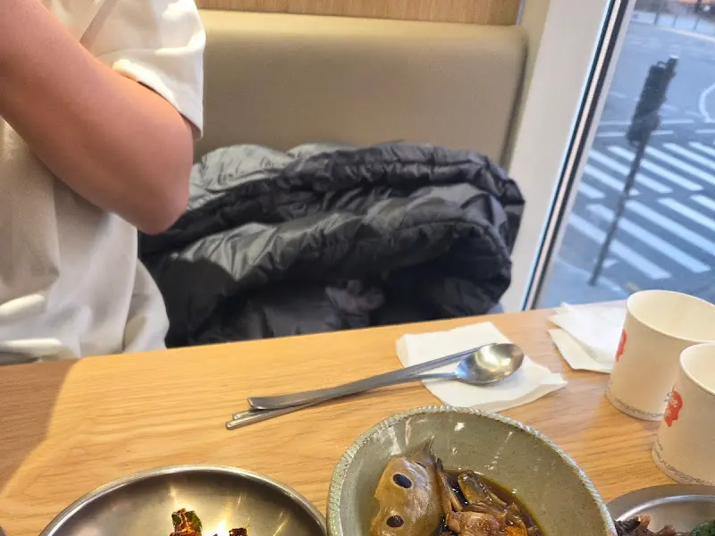 툇마루밥상 창밖 풍경